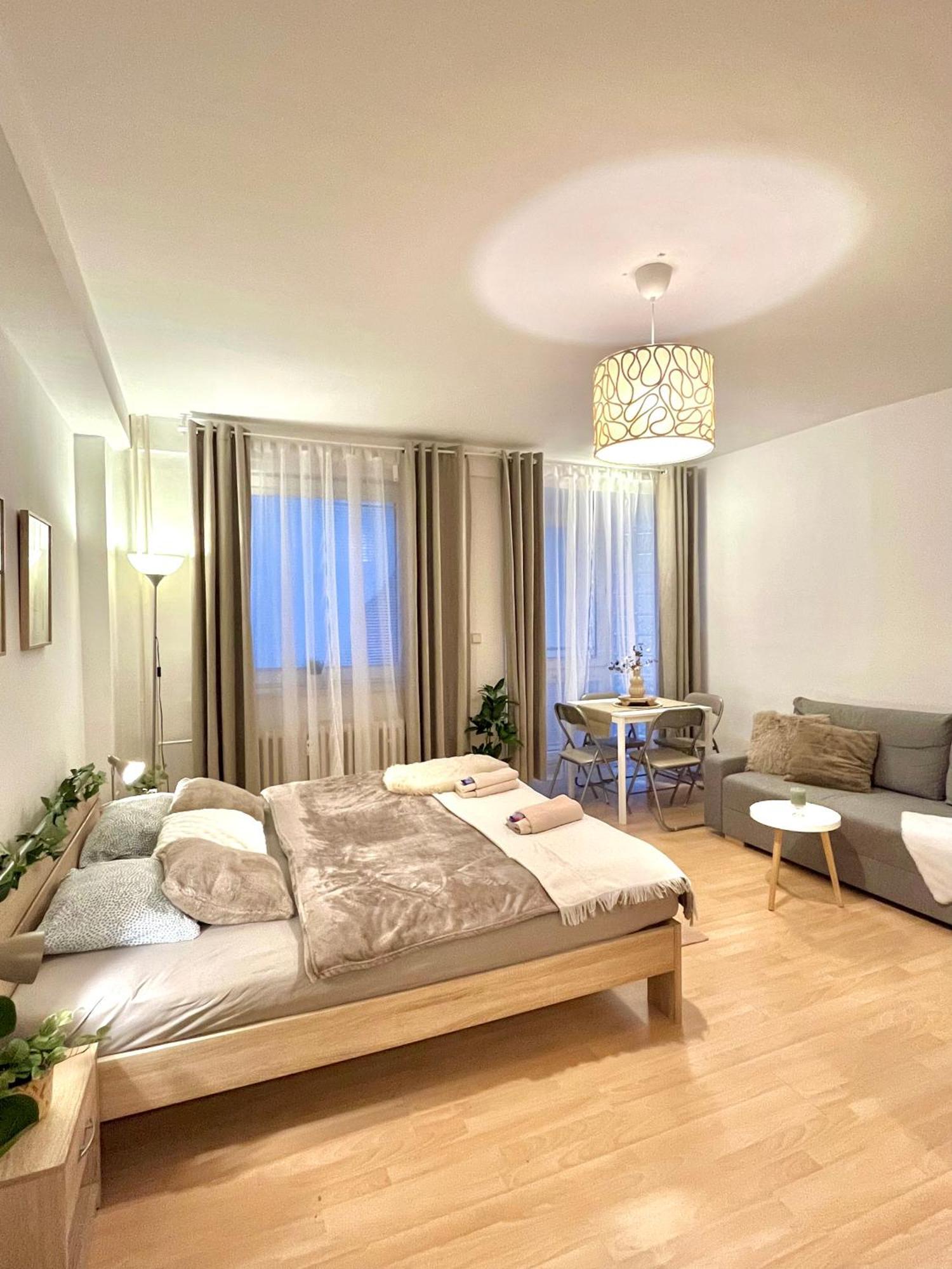 Apartment Simona - Old Town Bratislava Exterior photo