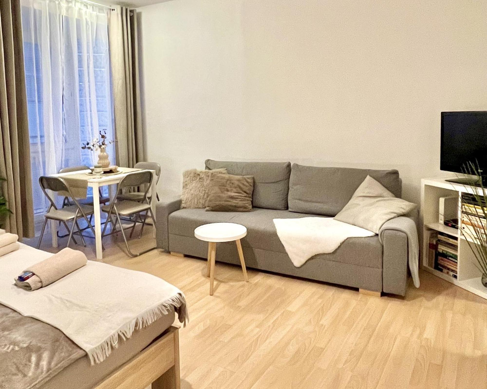 Apartment Simona - Old Town Bratislava Exterior photo